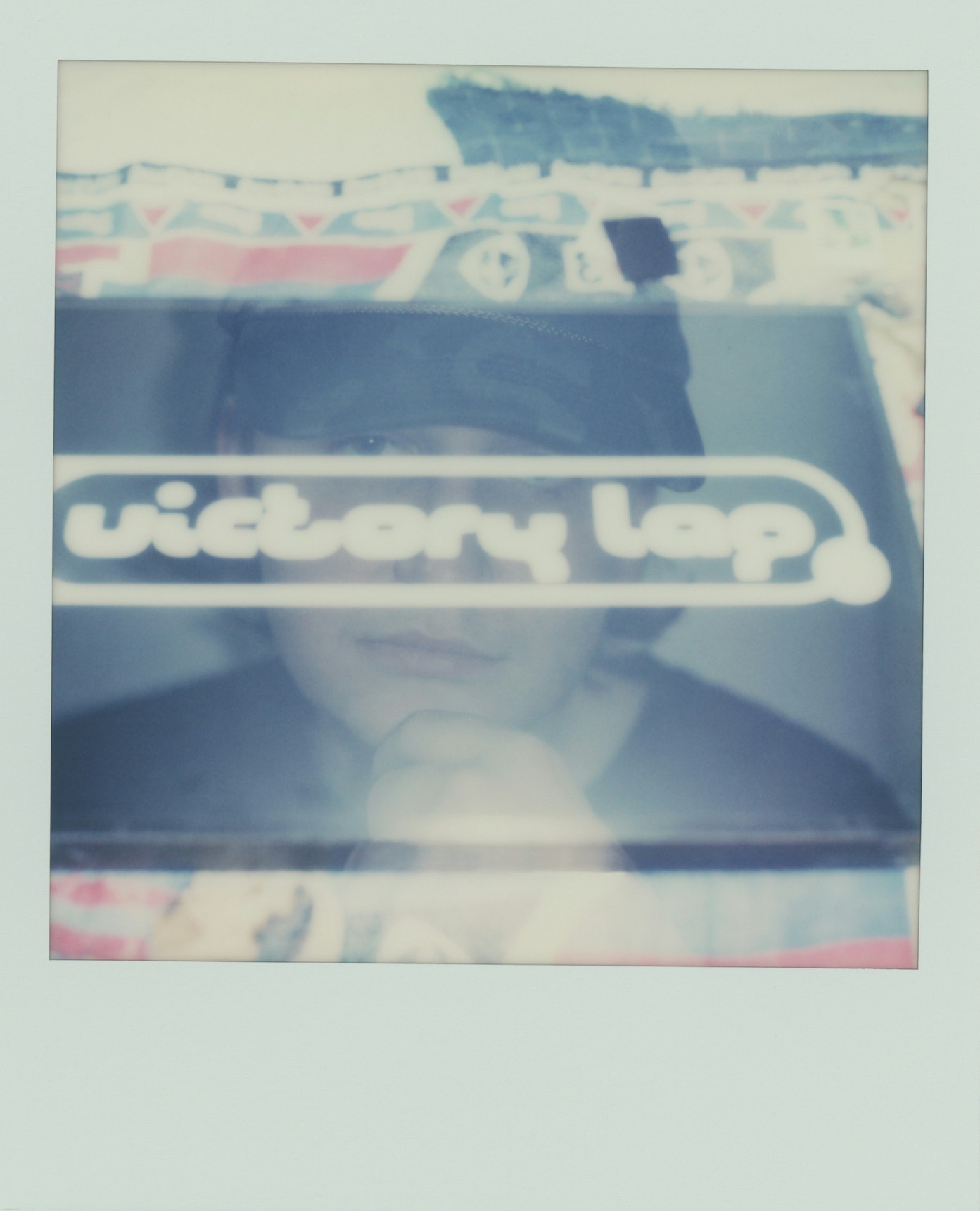 © OUNI - APOLAROIDSTORY.COM